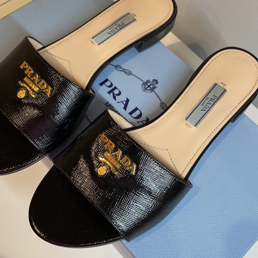 Prada black flat sandals - Picture 2 of 7